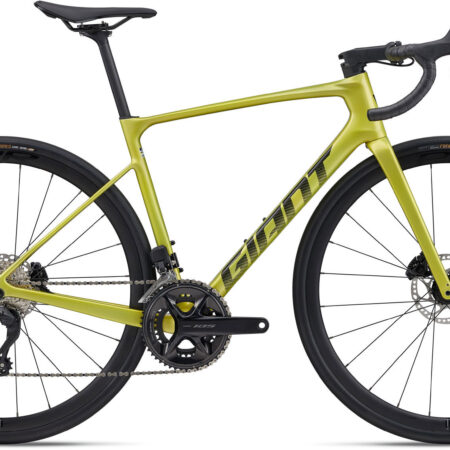 Giant Defy Advanced 1 2026 - Cyber Lime